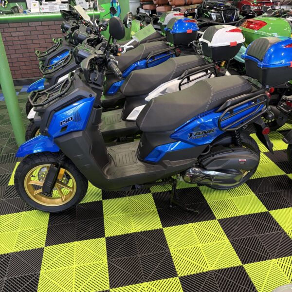 Tank 150cc Scooter