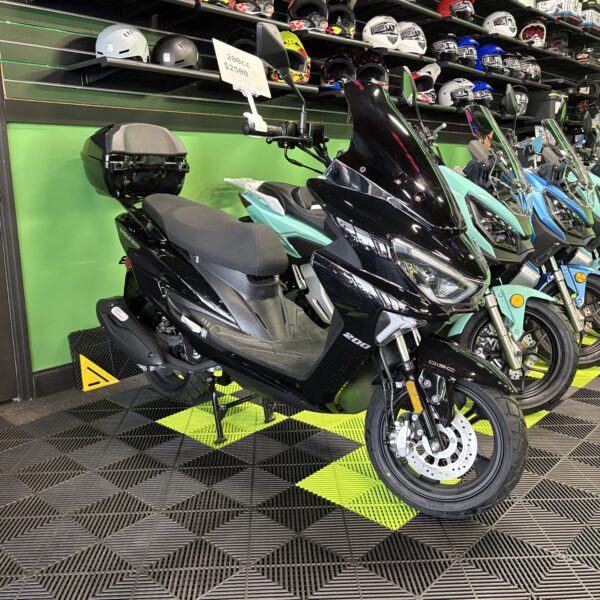 Eagle 200 Scooter