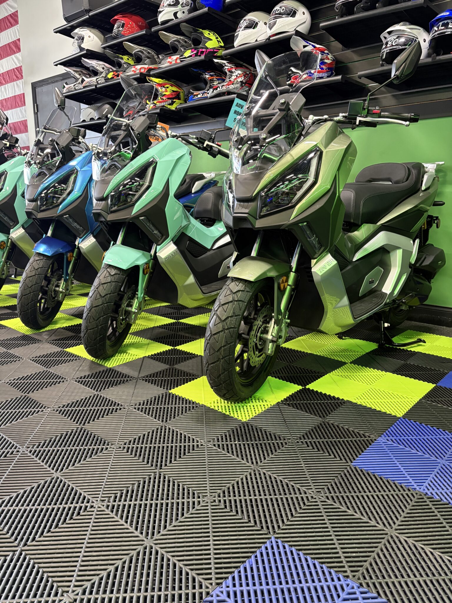 ADV 200cc Scooter