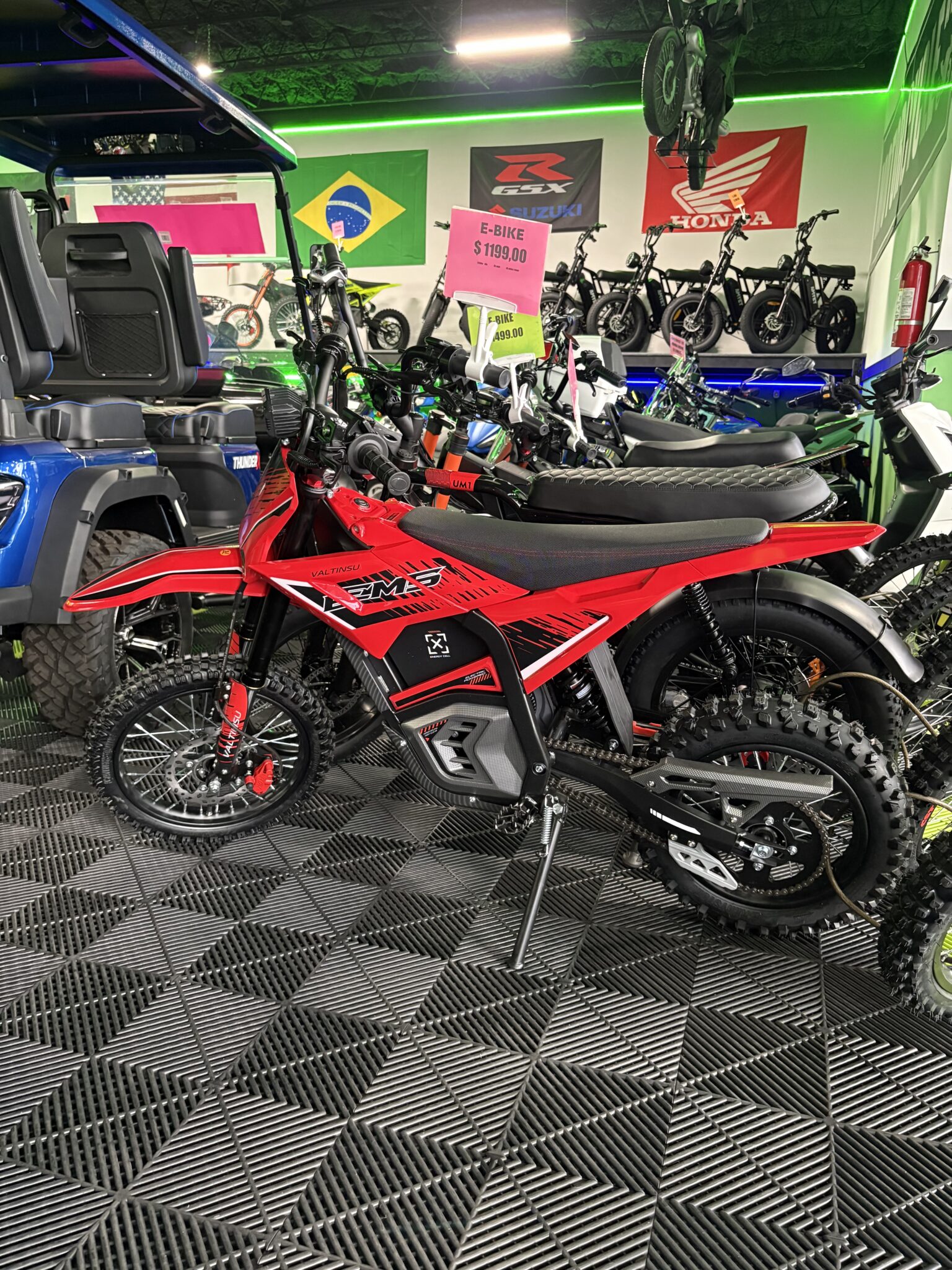 VALTINSU EM-5 DirtBike