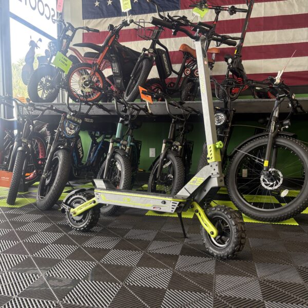 F5 1500W Stand up Scooter