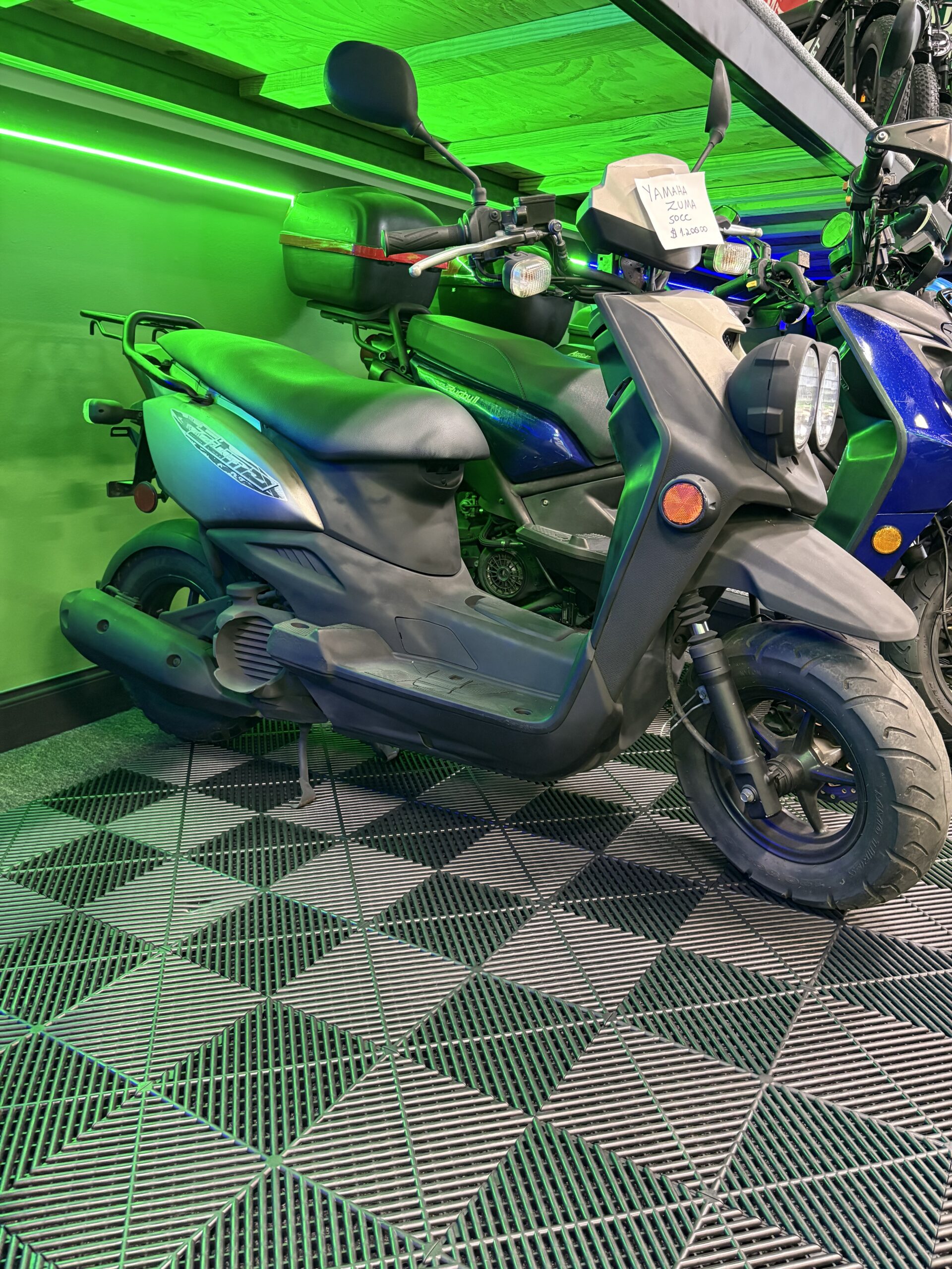 Yamaha Zuma 125 scooter - Image 2
