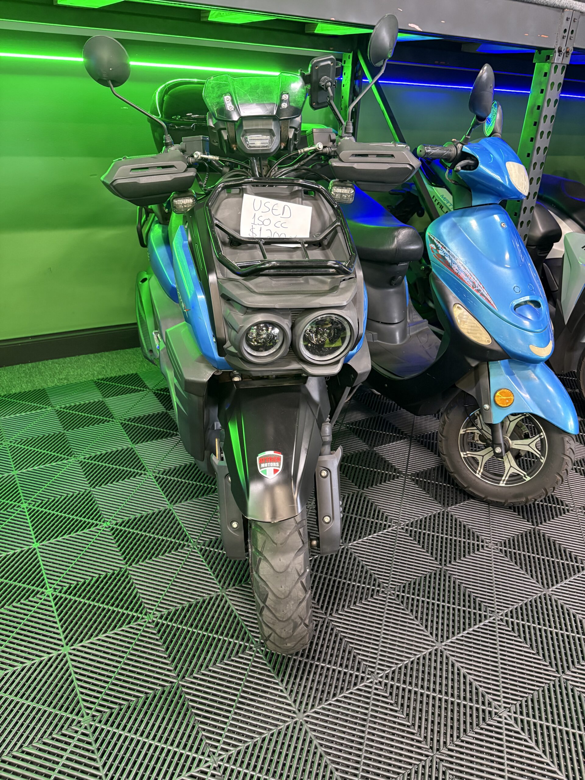 Attack Ams 150 scooter - Image 2