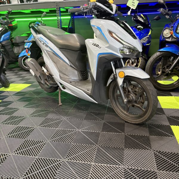 Matrix 150 scooter