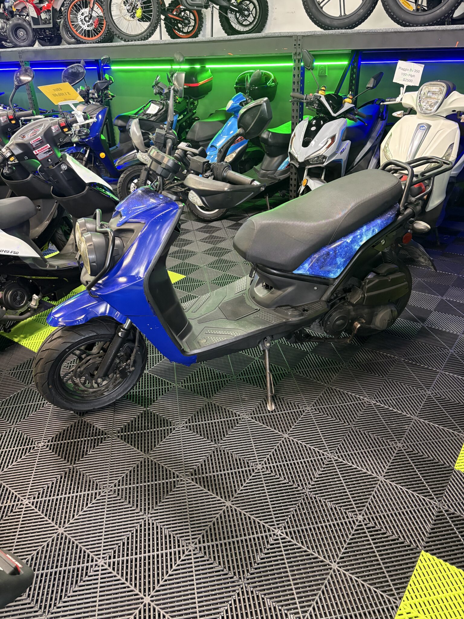 Wolf Ruby 150 scooter