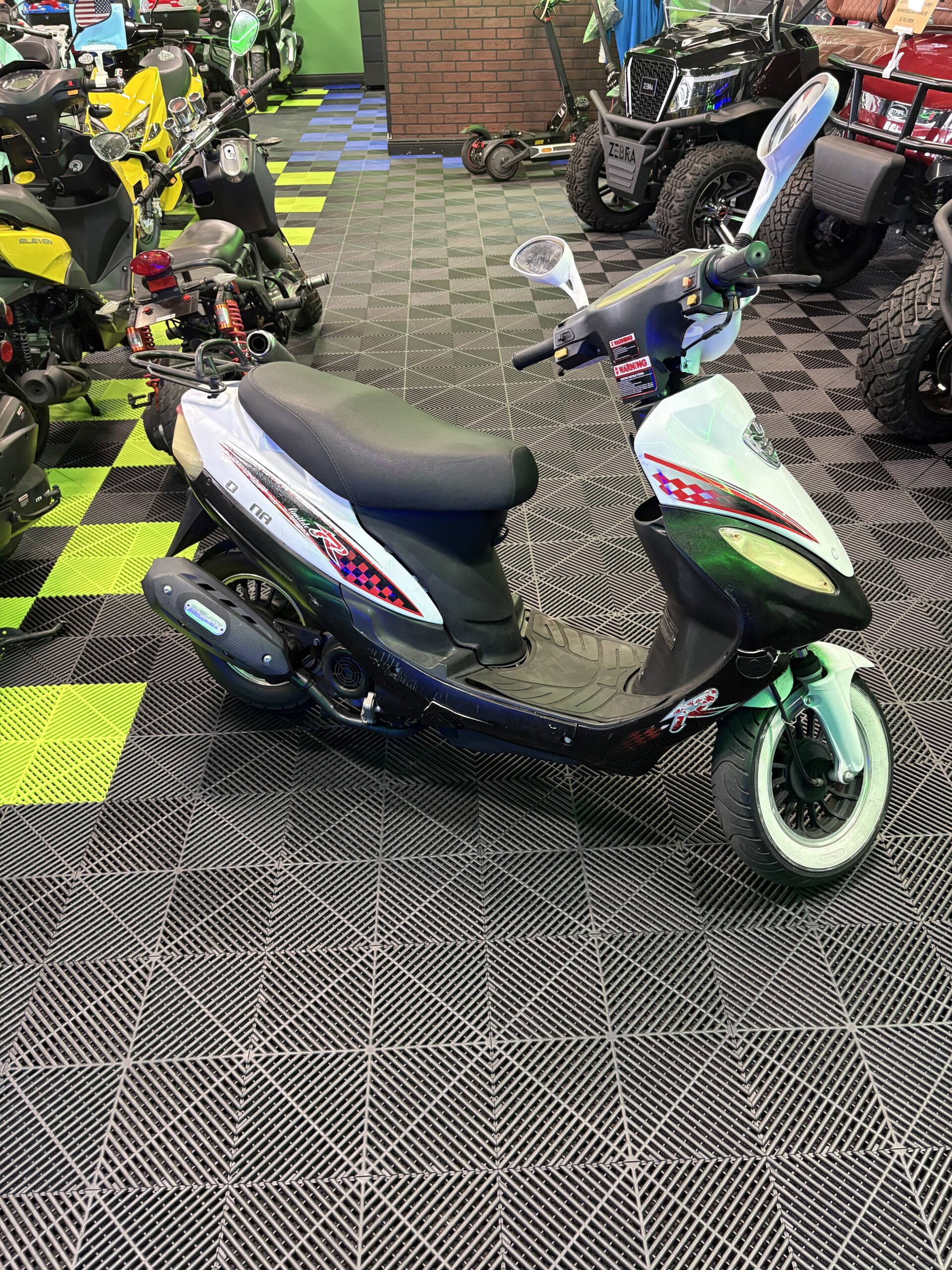 49cc scooter - Image 2